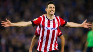 Aduriz-fifa-16-joueur-tete