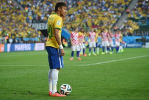 Lire la suite à propos de l’article Les gestes techniques les plus efficaces de FIFA 17